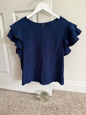 Women’s Navy Blue Ruffle Sleeve Blouse - Size Small - EUC!